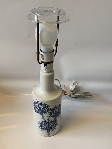 Royal Copenhagen Thistle Table lamp without shade
1 sorting
Height 40 cm