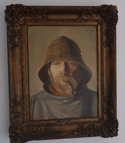 Michael Ancher 1920: Olie på plade. Fisker med pibe. ca 33 x 34 cm Signeret MA 
20