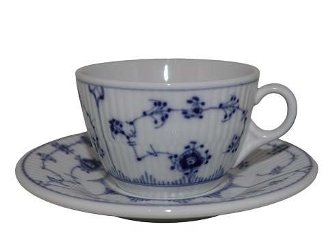 Blue Fluted Plain Hotel porcelain
Large cup #2187