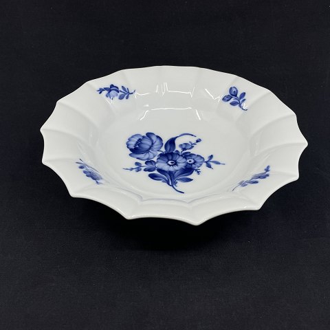 Blue Flower angular bowl on foot