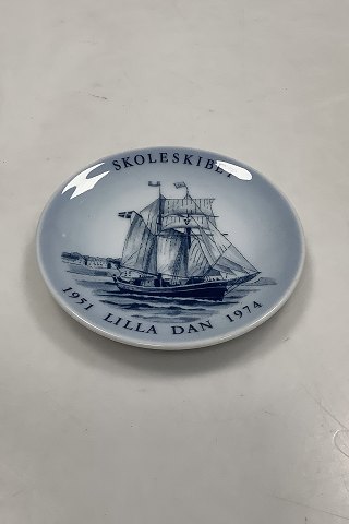 Bing and Grondahl Ship Plate from 1974 Small