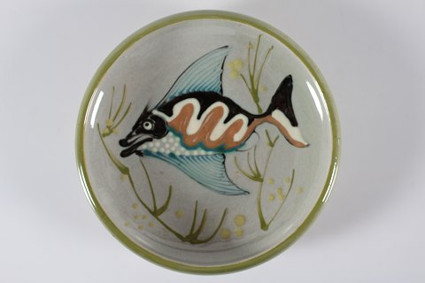 H. A. Kähler
Lav keramik skål 
med fiskemotiv

