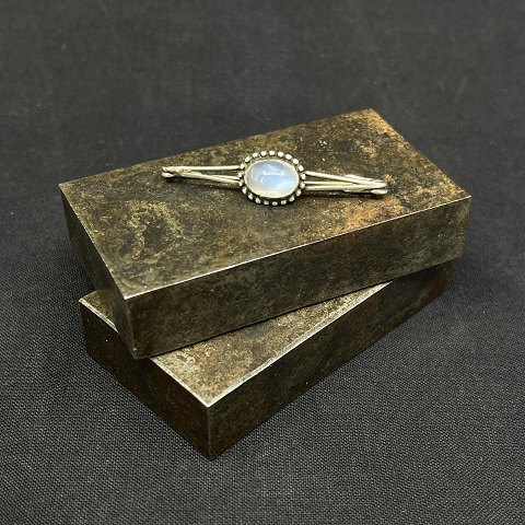 Brooch with moonstone