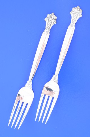 Acanthus Georg Jensen silver cutlery Dinner fork 012