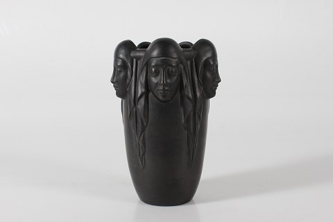 L. Hjorth Caramic
Antique vase of black terracotta