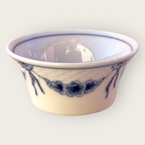 Bing & Grondahl
Empire
Small bowl
#B&G
*DKK 350