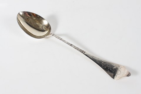 Antik Rococo Silver Flatvare
Large serving spoon
L 35 cm