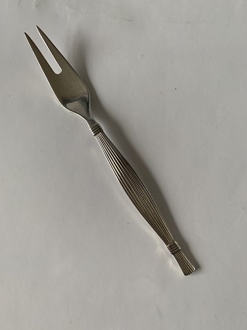 Pålægsgaffel #Gitte Sølvplet
Produceret af O.V. Mogensen.
Længde 15 cm