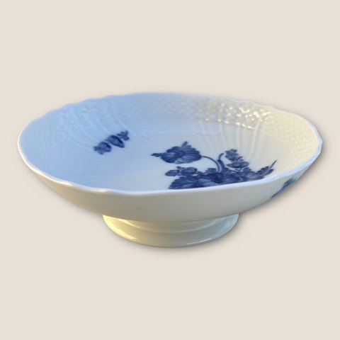 Royal Copenhagen
Curved blue flower
Bowl
#10/ 1532
*DKK 200