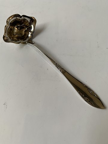 Split Lily Silver Cream Spoon
Frigast
Length 13.7 cm.