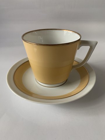 Bernstorff, coffee cup
from Royal Copenhagen
Dec. No. 789/9481