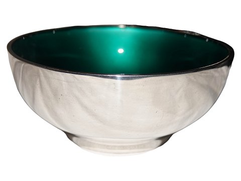 Anton Michelsen
Sterling silver bowl with green enamel from 1971