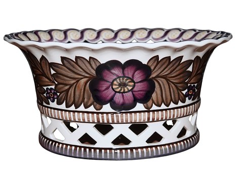 Aluminia
Bowl with pierced border / Jardiniere