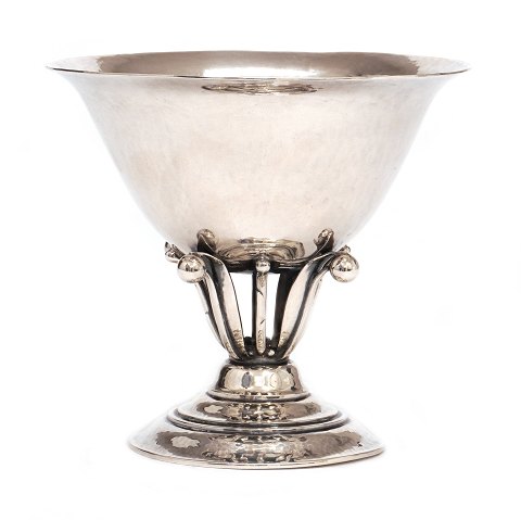 Georg Jensen silver tazza 17A. H: 10,5cm. W: 190gr