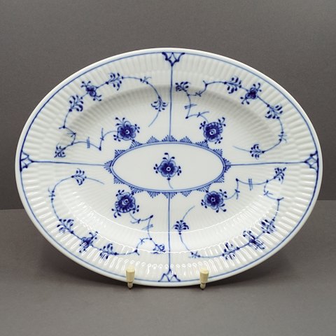 Royal Copenhagen, blue fluted porcelain; An oval dish #96