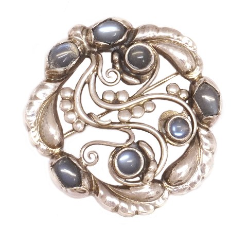 Georg Jensen Moonlight Blossom sterlingsilver 
brooch 159. D: 4,8cm