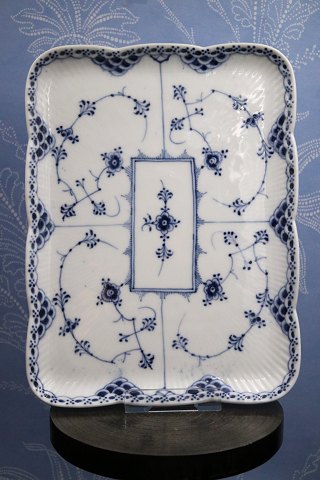 Rare Royal Copenhagen Blue Fluted Half Lace Tray.
RC#1/677. from 1923-28...