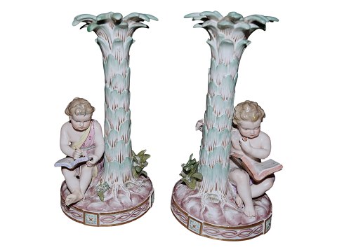 Meissen
Pair of candlelight holder with palms and children from around 1850