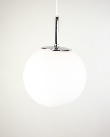 Pendant - Ceiling Lamp - Frosted Glass - Ball Shape - Scandinavian Design
Great condition
