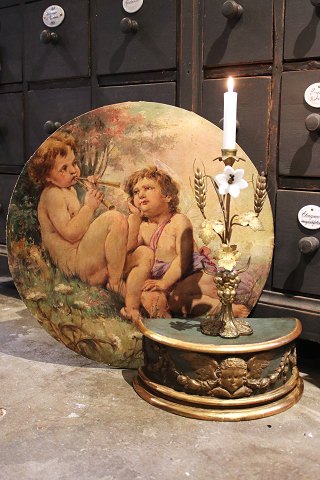 Old French 1800s oil painting on canvas with a motif of 2 small angels...
