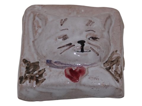 Doreen Middelboe art potterySmall square plaquette with a cat