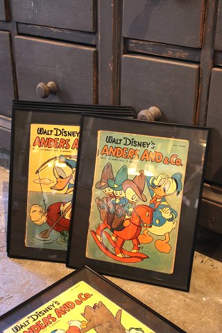 Decorative, old Walt Disney Donald Duck magazine from 1957 framed in a black frame. 30x24cm...