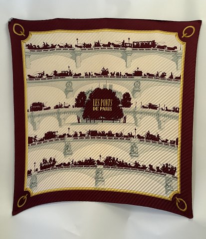 Hermès: Pleated silk scarf