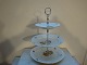 Cake stand Saxon Flower by 
B&G
5000m2 Showroom