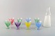 8 farverige cocktailglas med karaffel. "Party", Bengt Orup, Johansfors. Designet 
i 1953. Svensk design.

