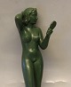 Ipsen Danish Art Pottery 1843-1955 931 V Hand Mirror   -  Woman with mirror ca 
22 cm Volmer Bahner 1941 Jade Green