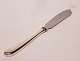 Cake knife of the pattern Ida by A. Michelsen, sterling silver.
5000m2 showroom.