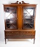 Hepplewhite glass cabinet with 
brass handles and of mahogany, in great antique condition from the 1930s. 
5000m2 showroom.
