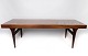 Sofabord i palisander med klinker, af dansk design fremstillet af Silkeborg 
Møbelfabrik i 1960erne.
5000m2 udstilling.