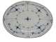 Blue Fluted Plain
Platter for gravy boat from 1840-1850