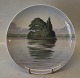Klosterkælderen presents: B&G Porcelain B&G 3802-357-20 Plate: Island in a lake 20 cm Signed JR