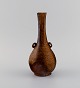 L'Art presents: Takahara Satoshi &#39640;&#21407; &#25935; (1934-2011), japan. Unique Bizen stoneware vase with ...