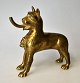 Chinese oil lamp, shaped like a lion in brass, 19th century.