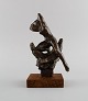 Clarence Blum (1897-1984), Swedish sculptor. Bronze figure of a naked woman on a 
wooden plinth. Mid 20th century.
