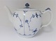 Lundin Antique presents: Royal Copenhagen. Blue fluted, plain. Large teapot. Model 260. Height 16.5 cm. Lid has ...