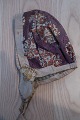 Antique bonnet / headgear
With beautiful embroidery
