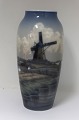 Dahl Jensen. Vase mit Mühlenmotiv. Höhe 24,5 cm. Modell 8/98. (1 Wahl)