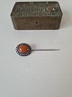 Art Nouveau borche - needle in silver with amber