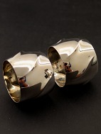 A pair of 830 silver napkin rings