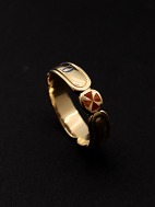 14 carat gold loge ring