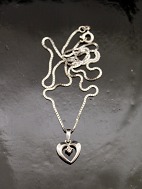 14 carat white gold heart pendant