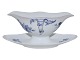 Blue Flower Curved
Rare gravy boat with two handles from 1923-1928