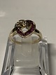 Antik Huset 
presents: 
Ladies' 
ring with red / 
clear stones in 
9 carat gold.
Size 54.