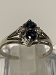 Antik Huset 
presents: 
Ladies' 
ring with 
Diamonds / Blue 
sapphire in 14 
carat white 
gold.
Size 61.