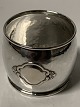 Napkin ring Silver.
Stamped: 3 Towers.
Size: 3.2 x ø 4.0 cm.