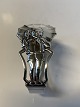 Ole shut-eye Napkin ring Silver plated
Size 3.6 x ø 5.3 cm.